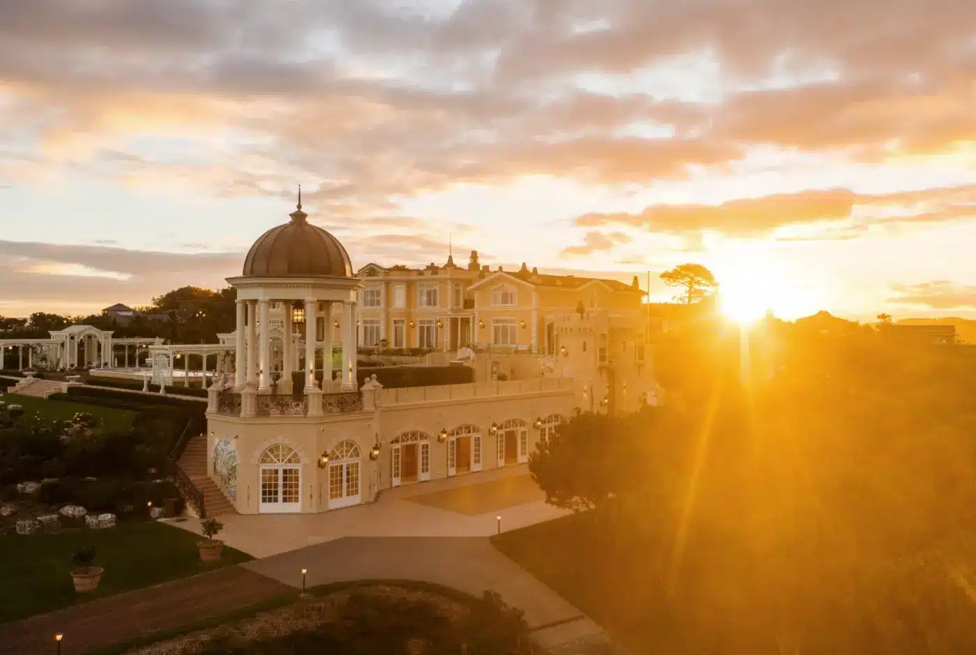 Home image 21 | Lone Pine Estate