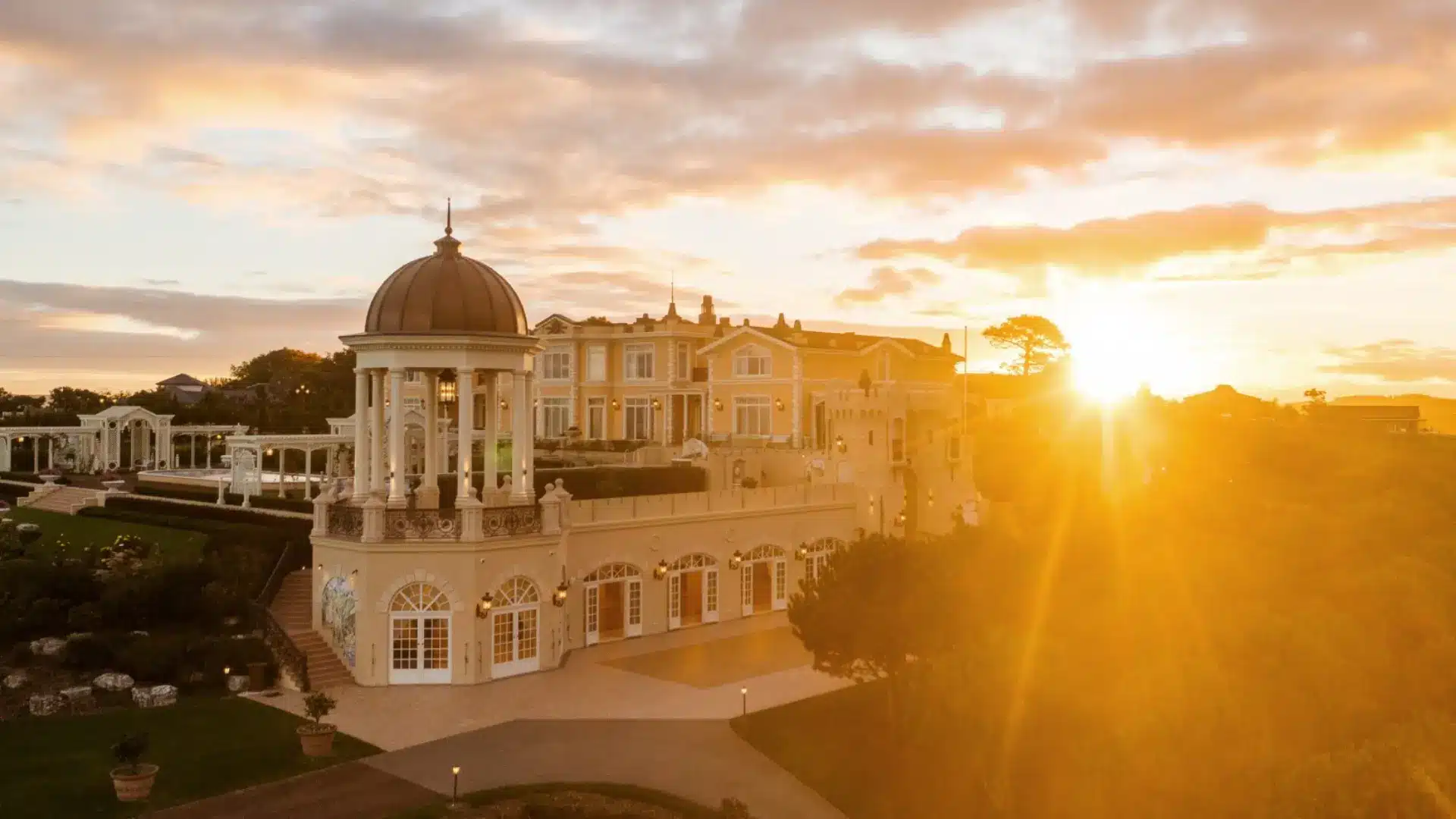 Home image 23 | Lone Pine Estate